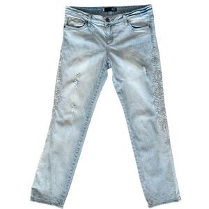 Kut from the Kloth Jeans Premium Denim Embroidered Embellishment